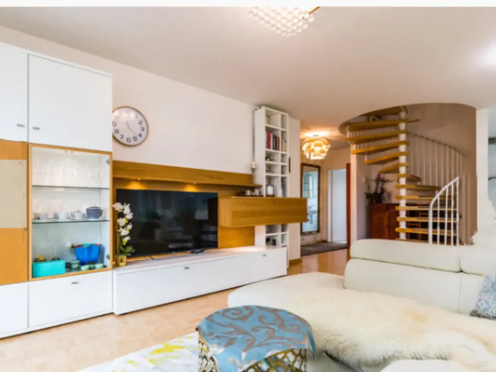 Exklusive 5-Zimmer Maisonette mit Sonnenterrasse