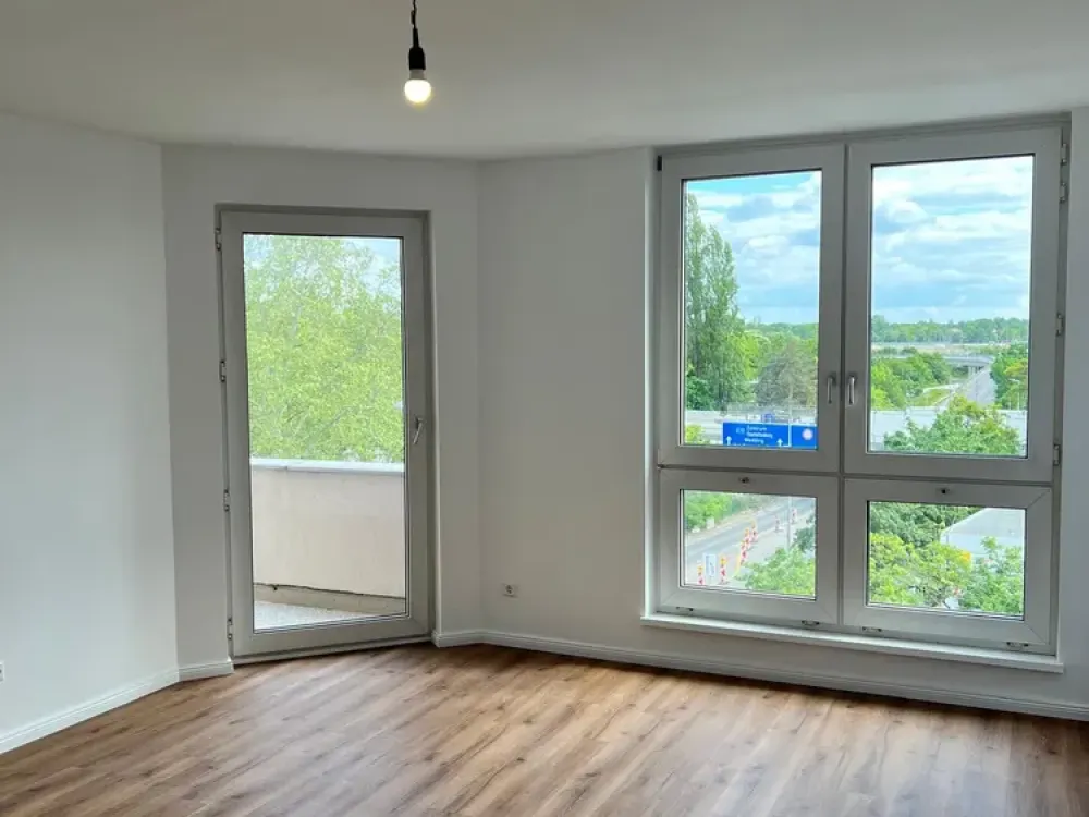 Helle drei Zimmer Wohnung mit Südbalkon
