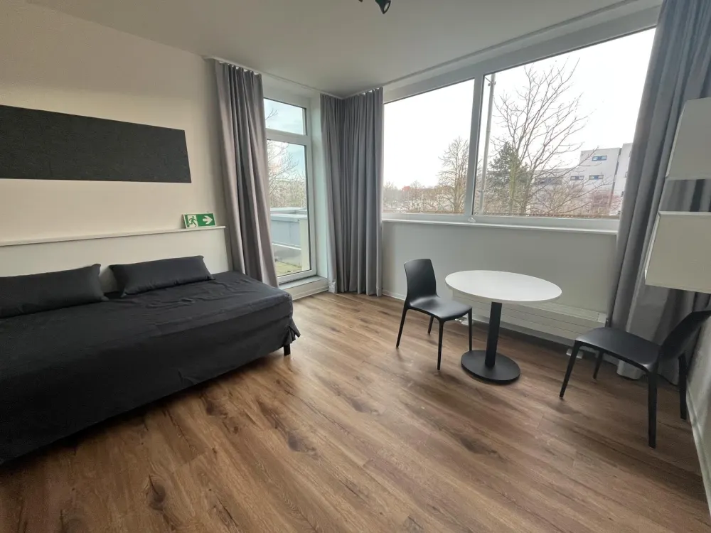 Studentenwohnheim - möblierte 1-Raum Wohnung mit Balkon oder Terrasse