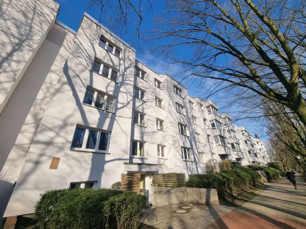 charmante und lichtdurchflutete 2 Zimmerwohnung mit großartigem Grundriss