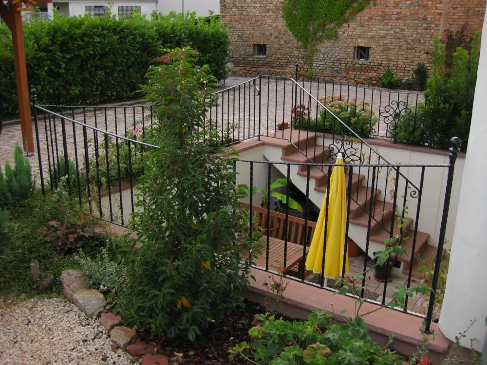 Sehr helle 3-Raum-Souterrainwohnung mit Terrasse im Ortskern von Weiterstadt