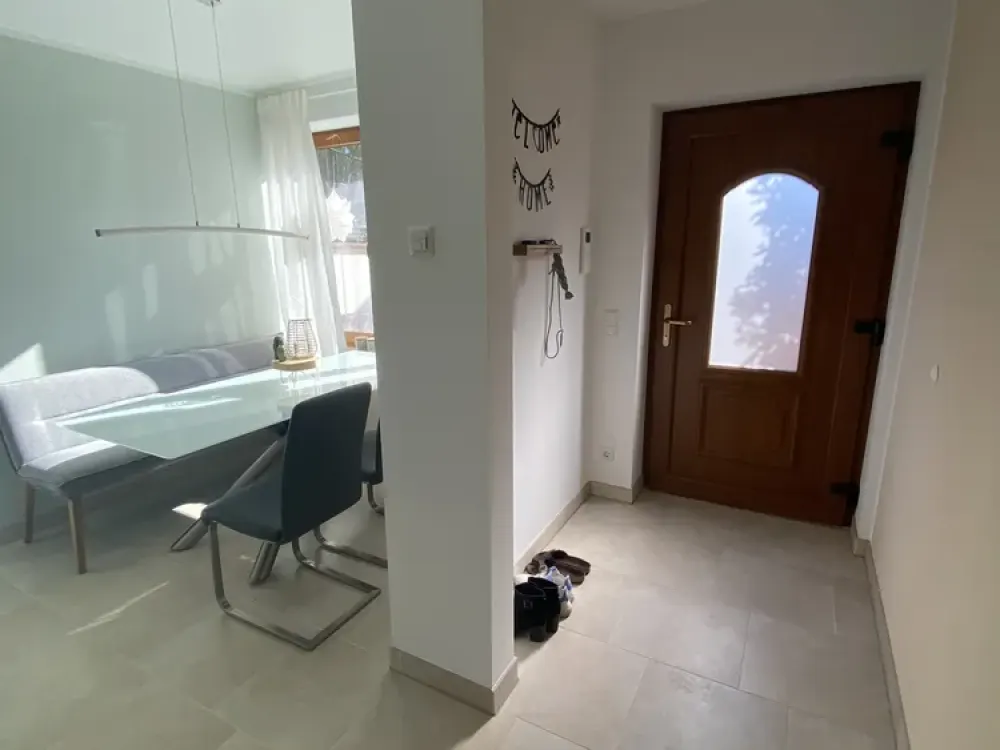 Sehr helle 3-Raum-Souterrainwohnung mit Terrasse im Ortskern von Weiterstadt