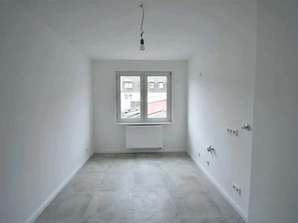 D-Altstadt! Sanierte 3-Zimmer-Wohnung ab sofort zu vermieten