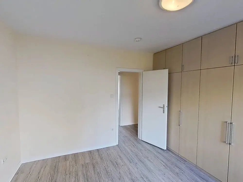 Große 3-Zi.-Whg. mit BALKON in Paderborn-Sennelager