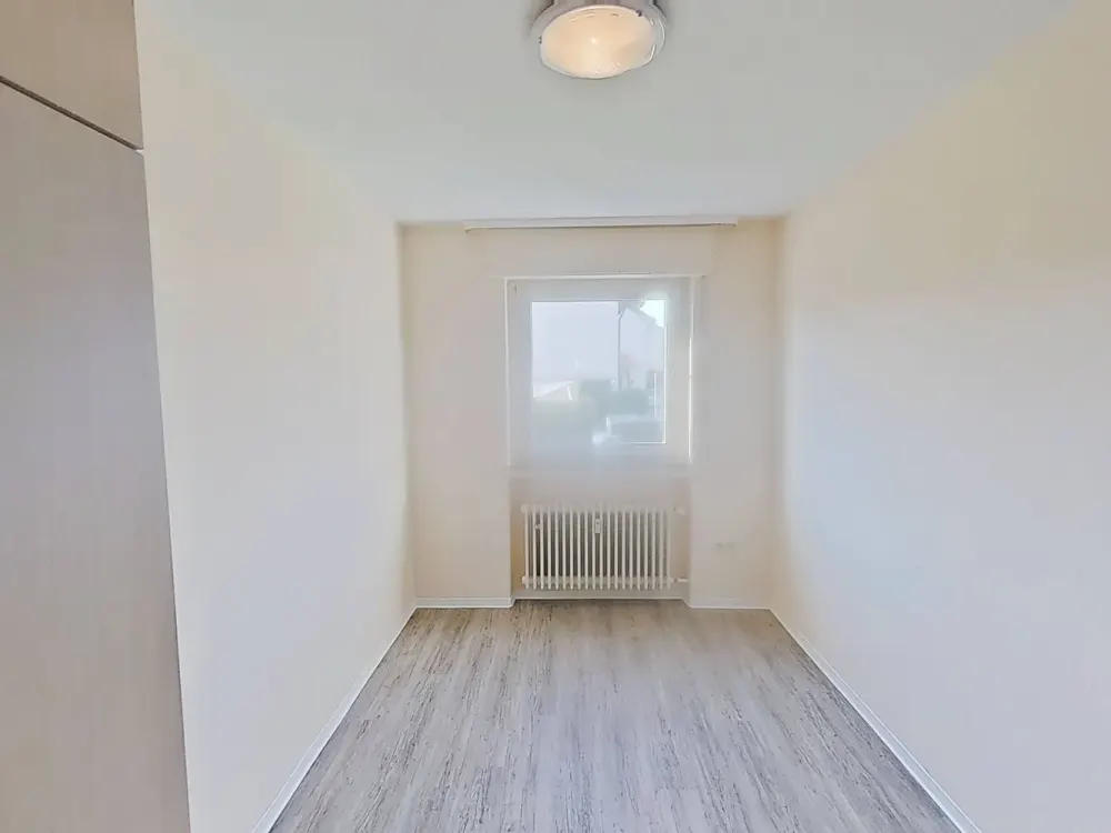 Große 3-Zi.-Whg. mit BALKON in Paderborn-Sennelager