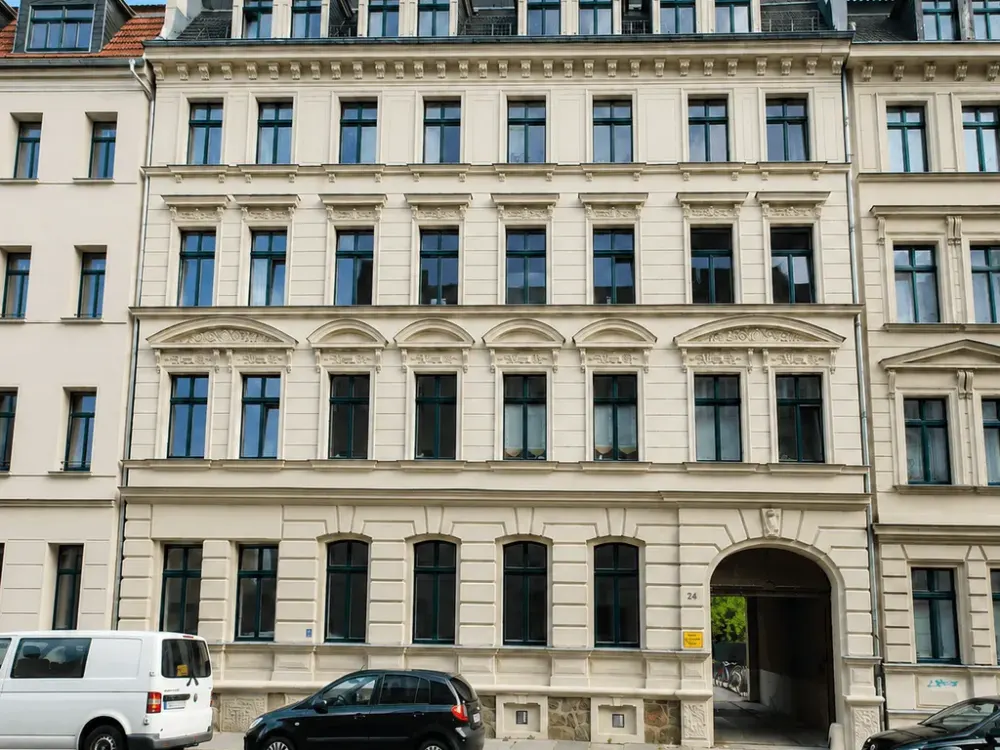 4-Room Maisonette Apartment Suitable for Shared Living - Currently Being Renovated