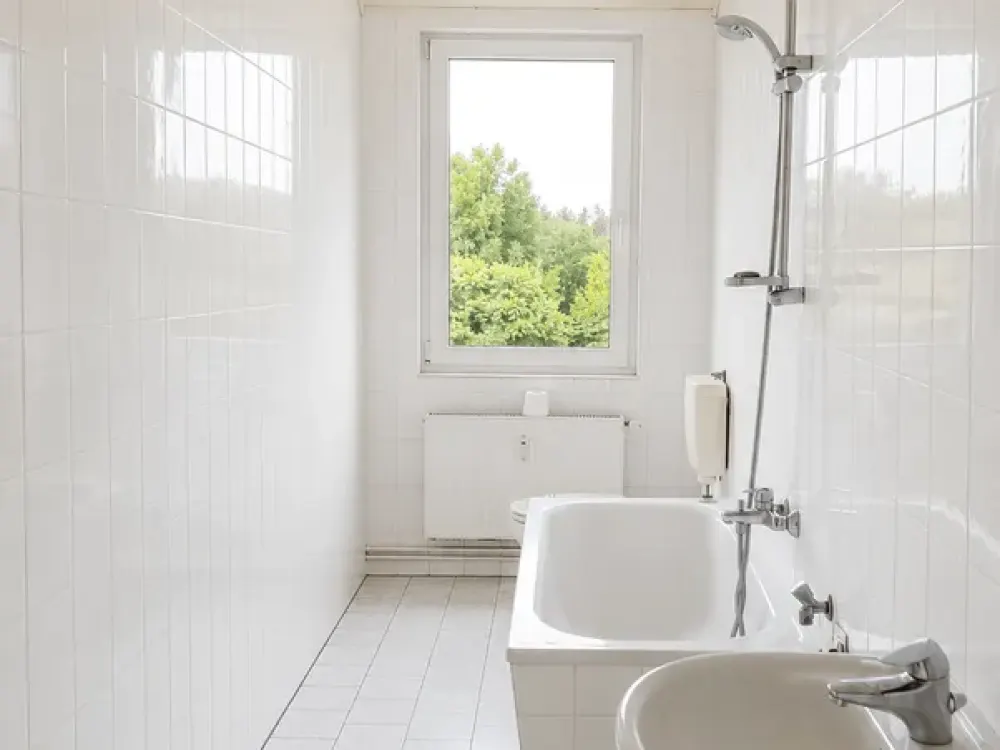 4-Room Maisonette Apartment Suitable for Shared Living - Currently Being Renovated