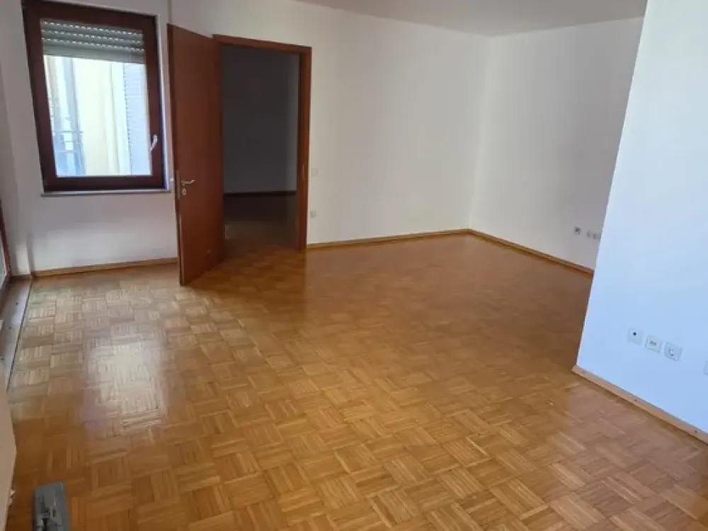 Renovierte 2-Zi.-Wohnung 26 möbliert, in gepflegter Wohnanlage