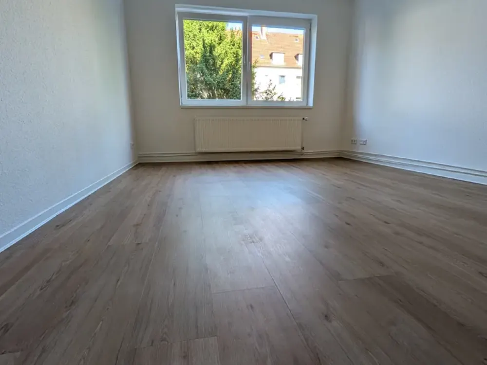 Erstbezug nach Sanierung: 3-Zimmer-Wohnung mit Balkon in der List