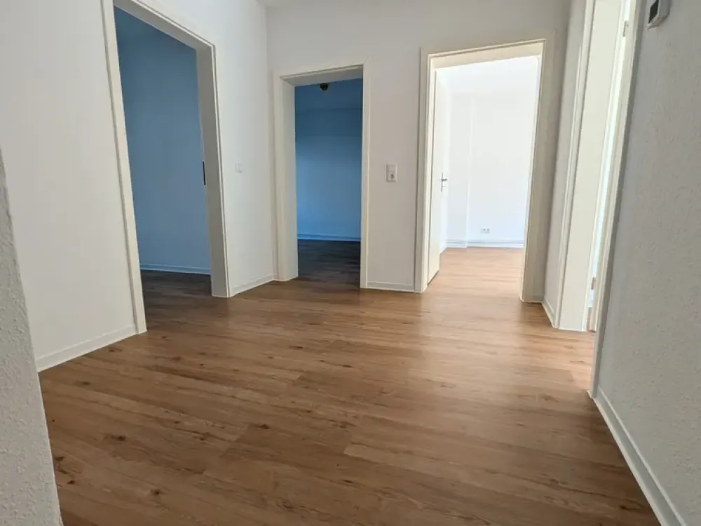 Erstbezug nach Sanierung: 3-Zimmer-Wohnung mit Balkon in der List
