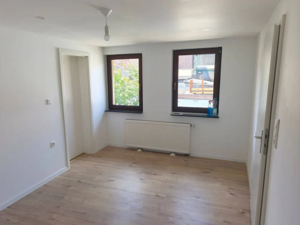 Neu renovierte 5 Zimmerwohnung in Nürnberg Schniegling