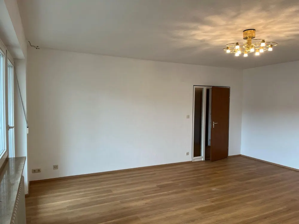 2-Room Apartment 1st Floor with Elevator and Balcony