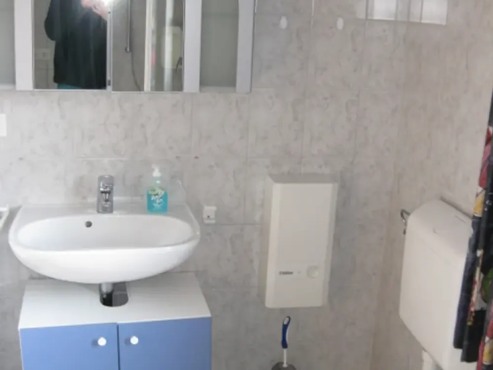3-room apartment with fitted kitchen (suitable for shared flat)
