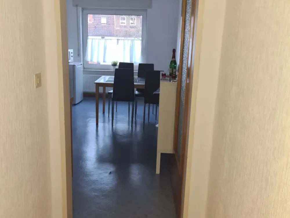 3-room apartment with fitted kitchen (suitable for shared flat)