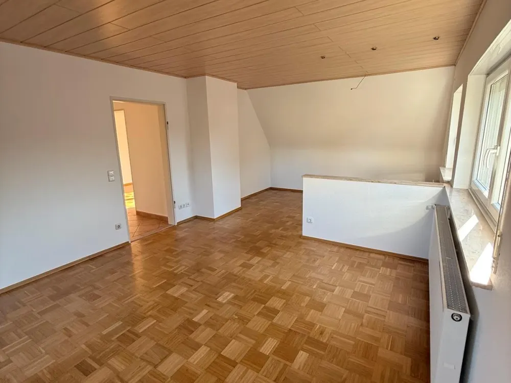 Renovierte Wohnung im Zentrum Kalchreuth