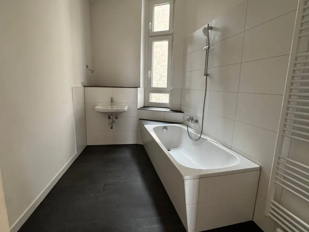 Erstbezug hochwertige sanierte 5-Zimmer Wohnung