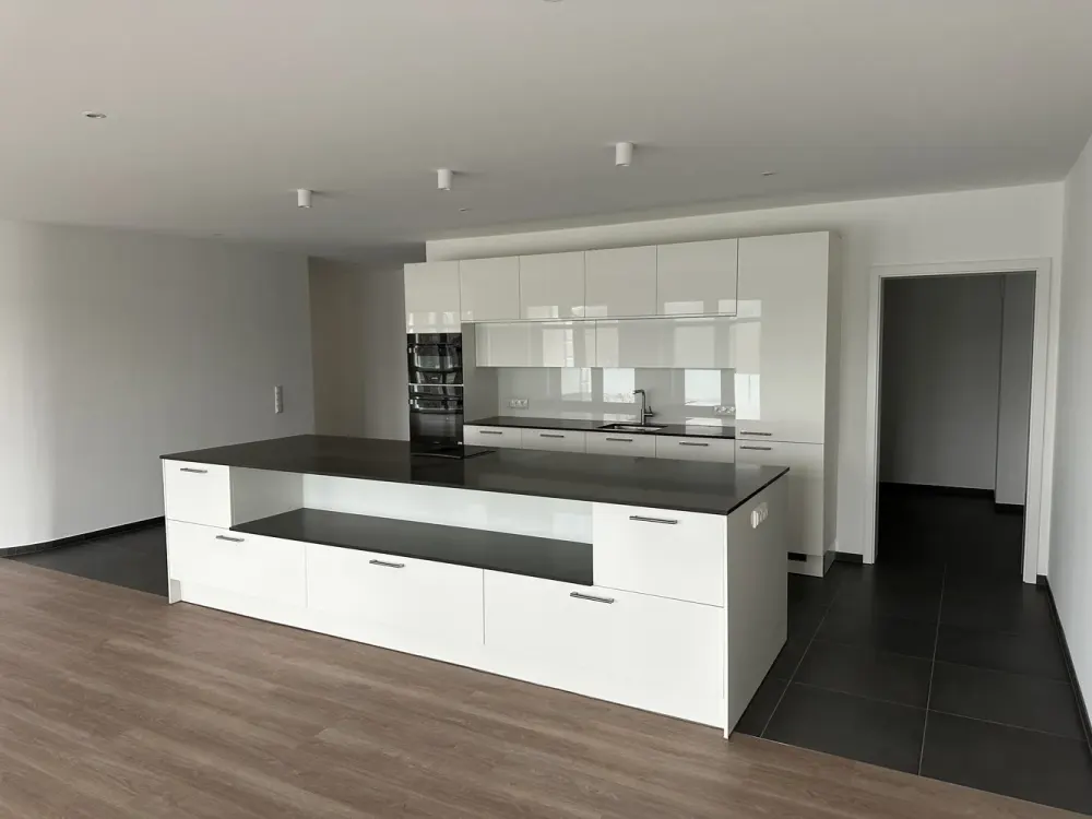 Wohnen mit Charakter: Exklusives Penthouse in Glinde (Neubau-Erstbezug), Balkone&Dachterrasse&EBK
