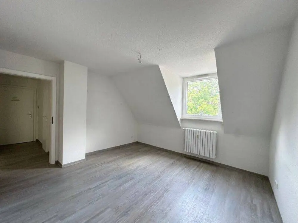 Willkommen Zuhause: schicke 3-Zimmer-Wohnung auf 2 Ebenen mit neuem Duschbad!
