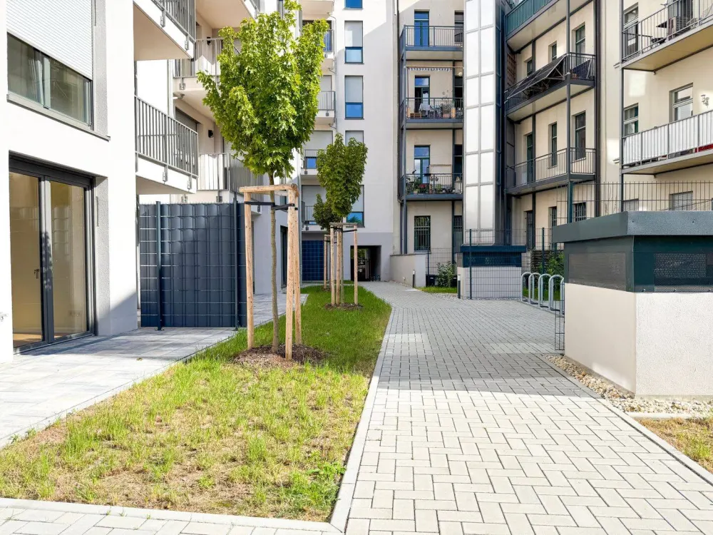 2-Zimmer-Wohnung in begehrter Adresse l Neubau l Tiefgarage l Aufzug