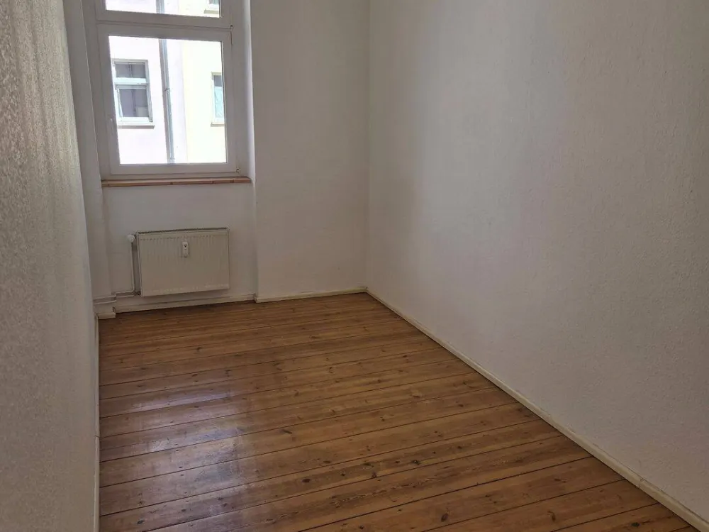 3 Zimmer 80 m² ab sofort befristet für 12 Monate Nähe Frankfurter Tor