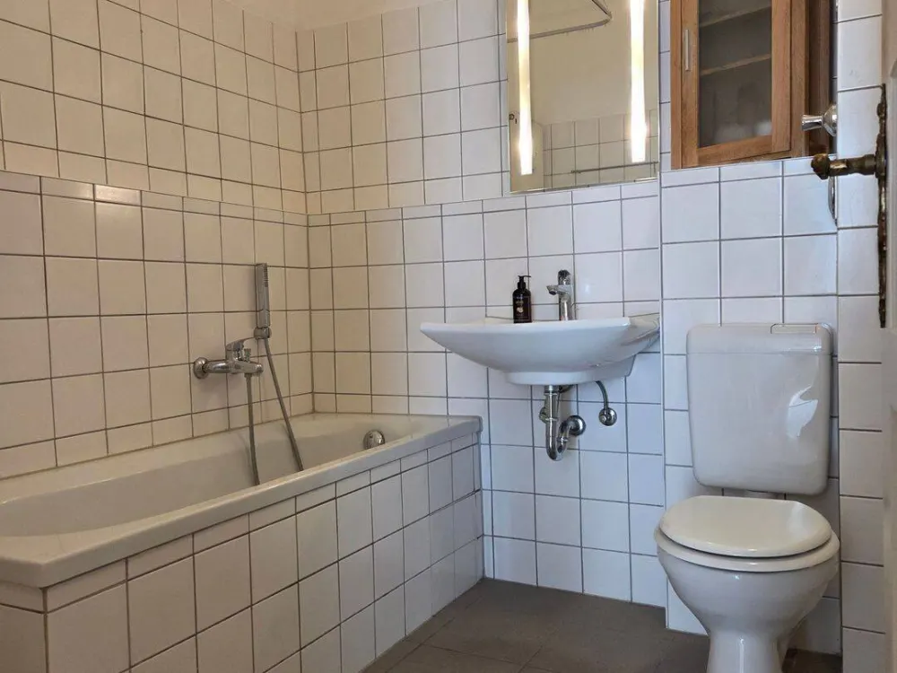 3 Zimmer 80 m² ab sofort befristet für 12 Monate Nähe Frankfurter Tor