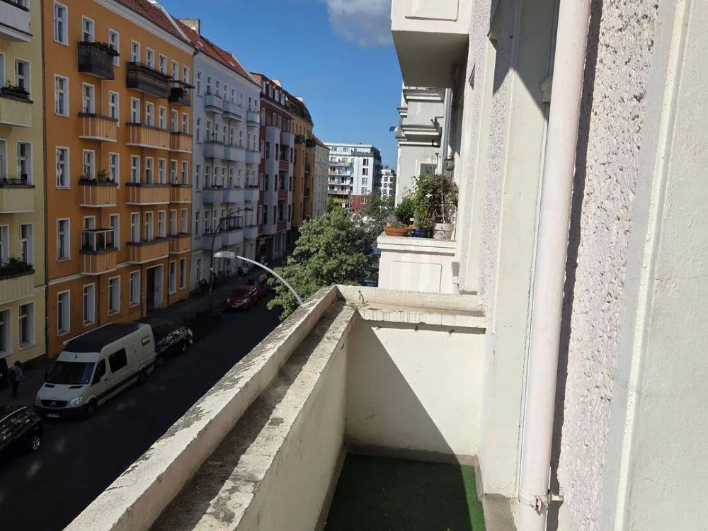 3 Zimmer 80 m² ab sofort befristet für 12 Monate Nähe Frankfurter Tor