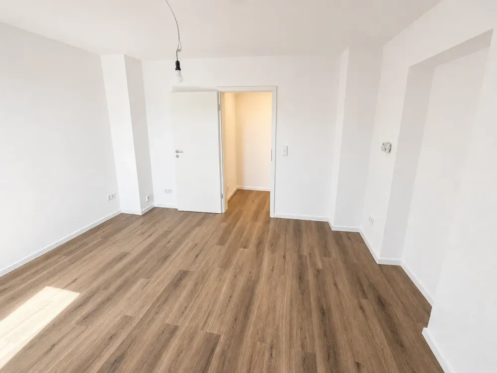 Moderne Wohlfühl-2-Zimmer-Wohnung im Dachgeschoss