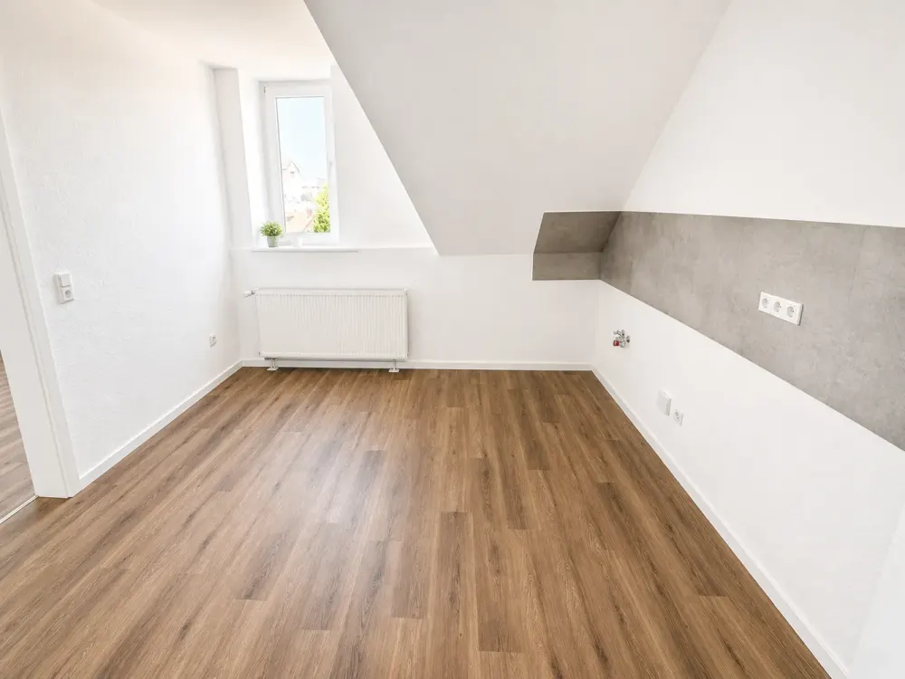 Moderne Wohlfühl-2-Zimmer-Wohnung im Dachgeschoss