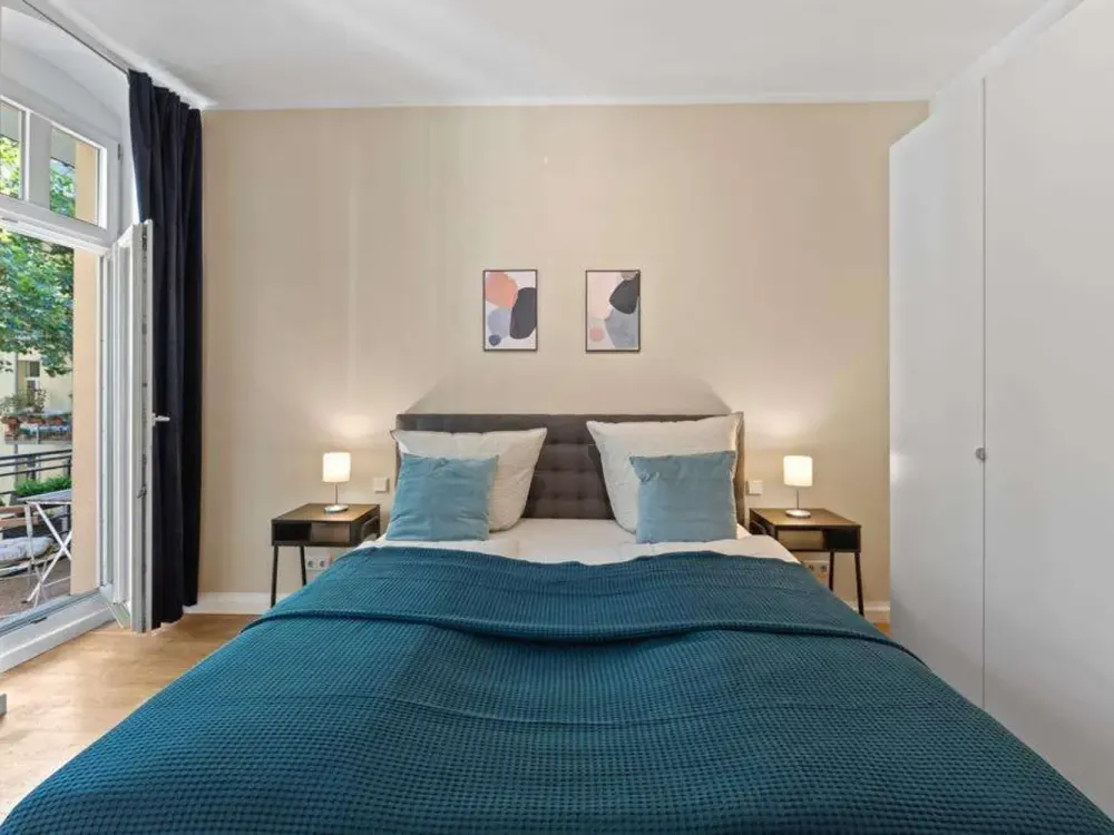 Frisch sanierte 4-Zimmer Wohnung mit Garten