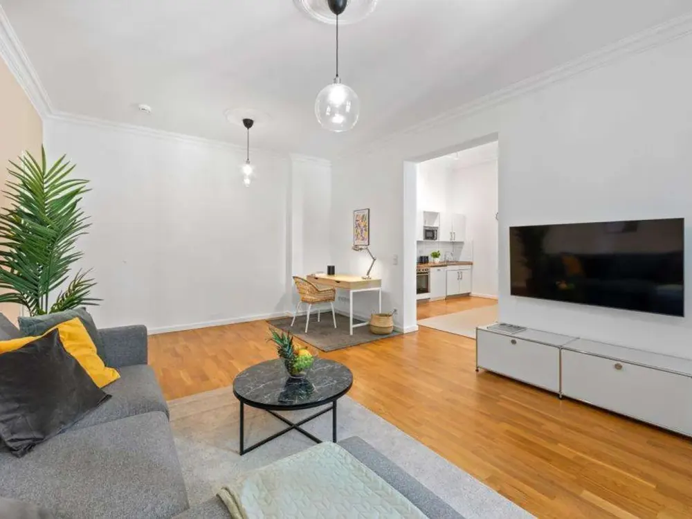 Frisch sanierte 4-Zimmer Wohnung mit Garten