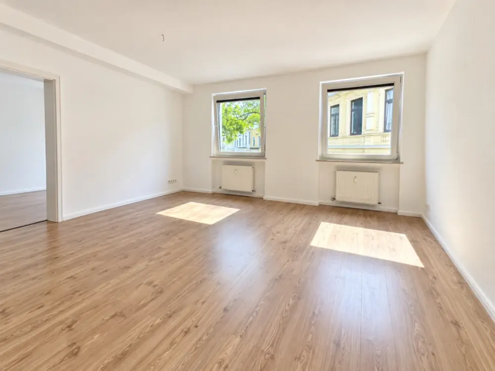 Bright 3-Room Apartment Near City