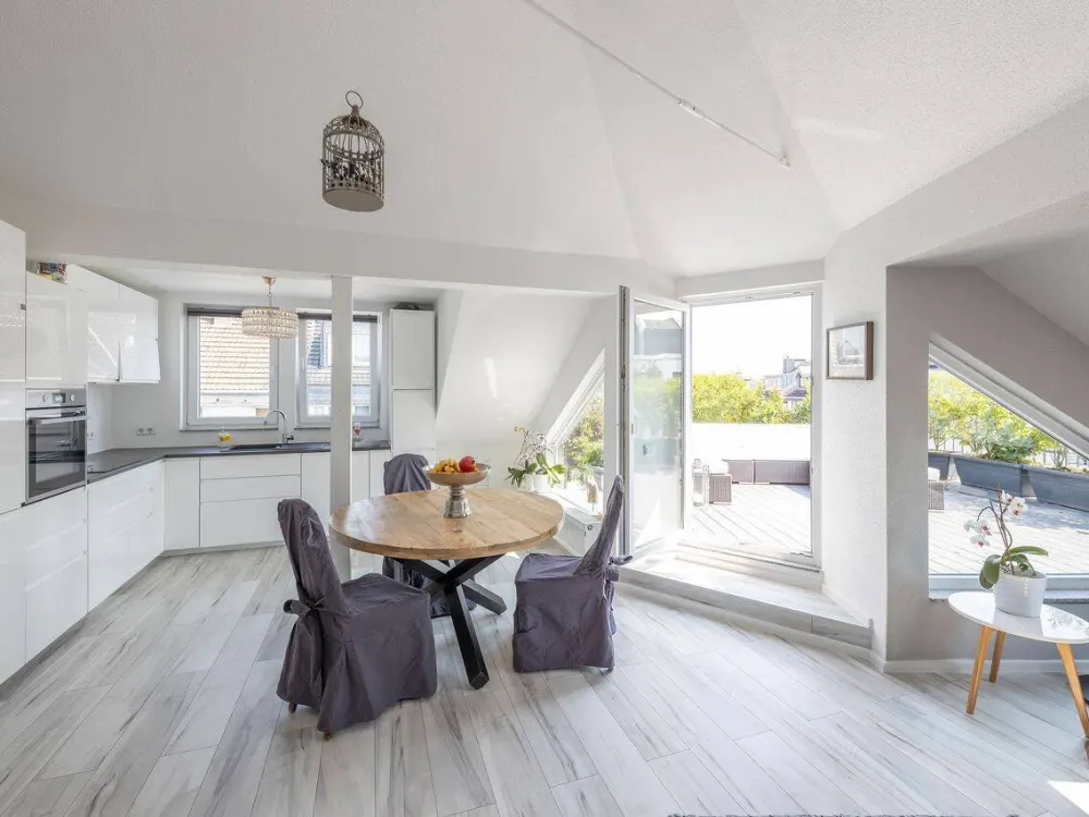 Penthouse Apartment mit Whirlpool, Reinigung inklusive