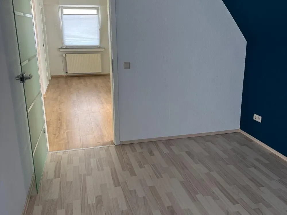 Zwei Zimmer Wohnung, ca 50 m2 mit Balkon zur Miete
