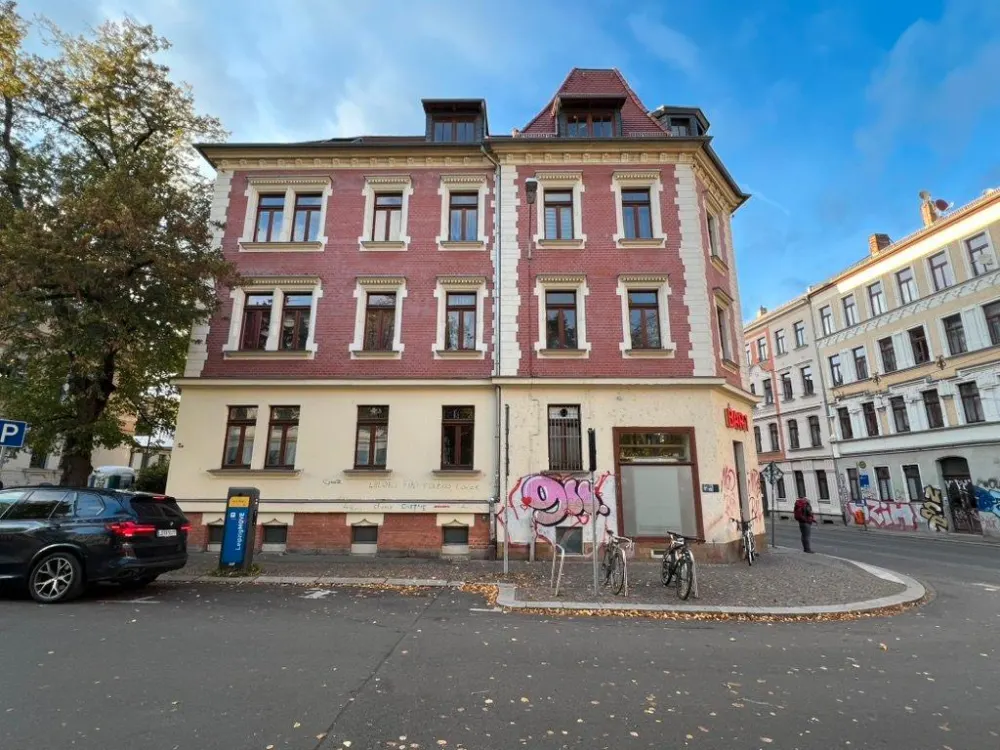 2-Zimmer-Altbauwohnung | ca. 60 m² | Küche | Besichtigung am 20.7