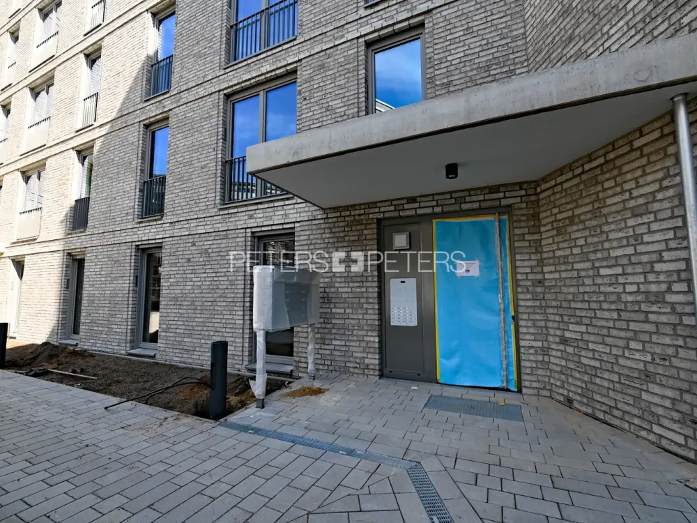 + Neubau + Erstbezug + EBK + Süd-Loggia + Dusche +