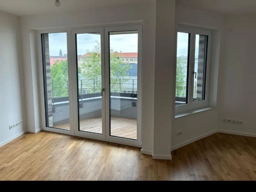 1-Raum-Wohnung mit Balkon und EBK