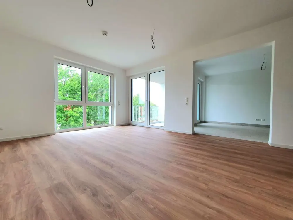 Helle 2-Zimmer Wohnung mit Balkon