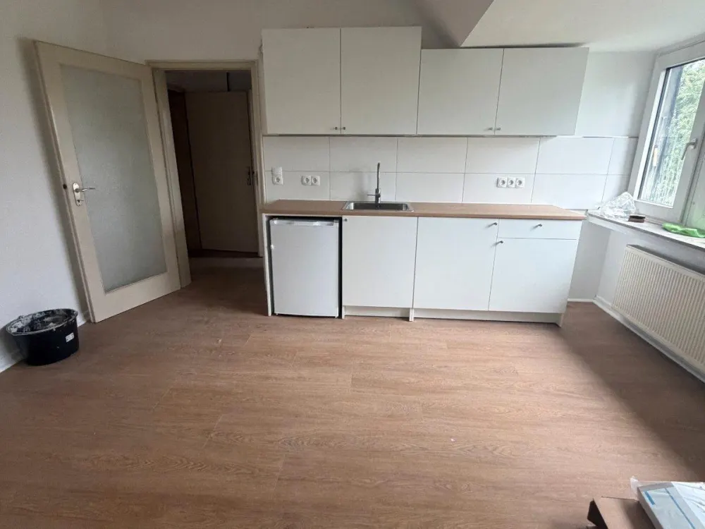 Erstbezug nach Renovierung-2-Zimmer Wohnung in Düsseltal !