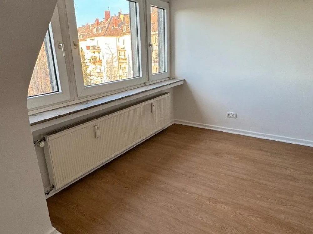 Erstbezug nach Renovierung-2-Zimmer Wohnung in Düsseltal !