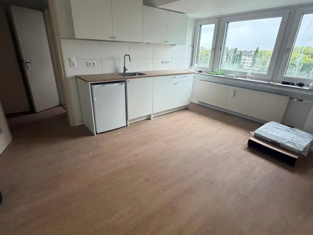 Erstbezug nach Renovierung-2-Zimmer Wohnung in Düsseltal !