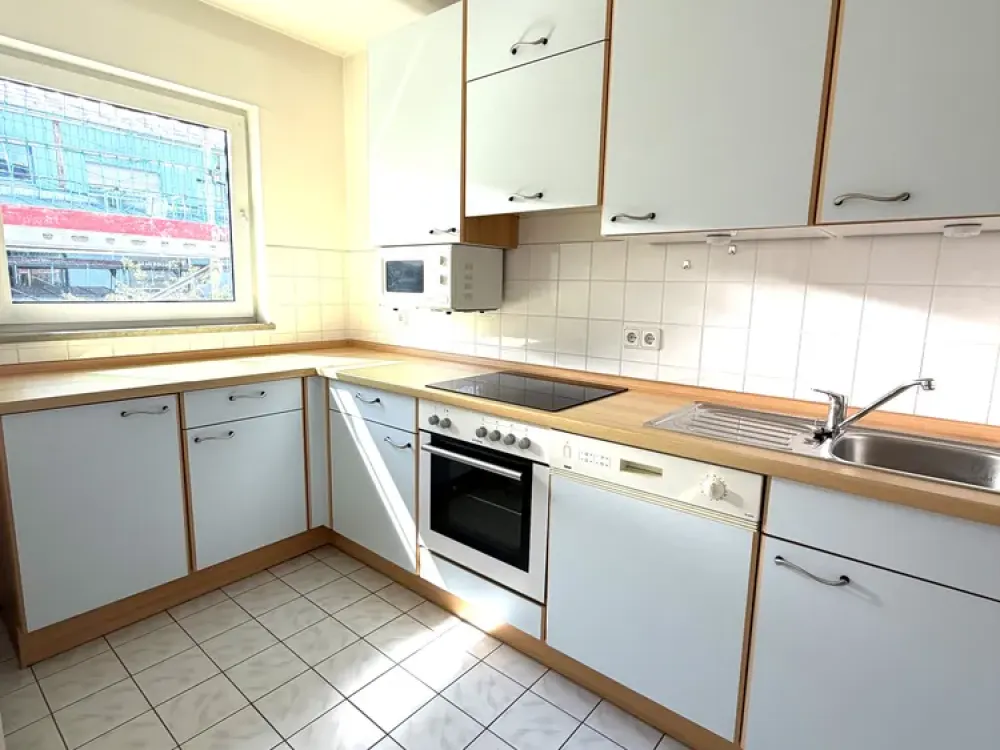 Charmante, ruhige 2-Zimmer-Wohnung mit optimalem Grundriss, Einbauküche und Balkon zu vermieten