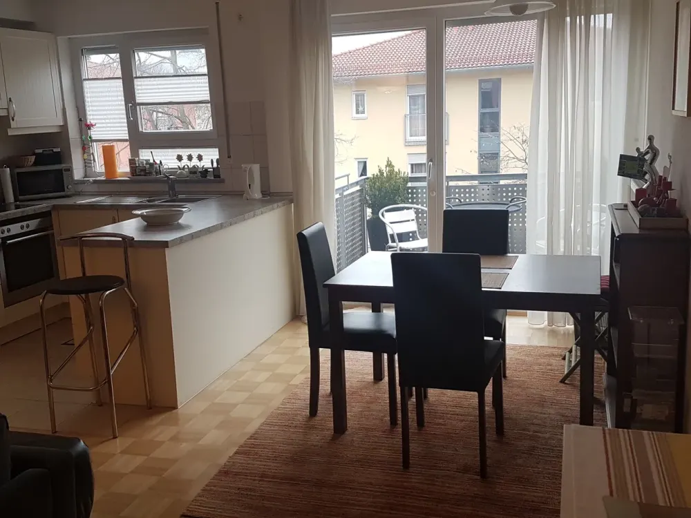 Schönes Apartment in hervorragender Lage mit Balkon und TG-Stellplatz