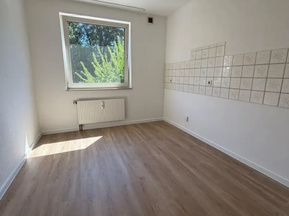 Helle 2,5 Zi. Whg. mit Balkon, 1.OG, Aufzug