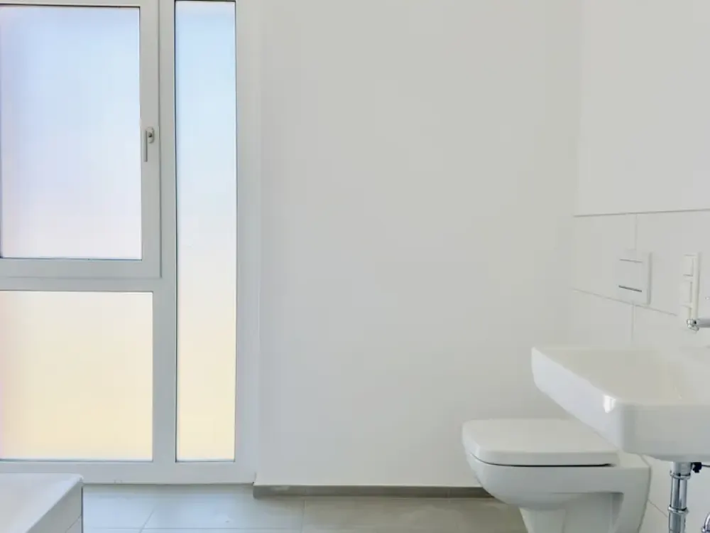 Neubau-Gebiet Hannover KRONSRODE: Einbauküche, Süd-Balkon, Fußbdnhzg, 2 Bäder, HWR, Lift, TG, Keller