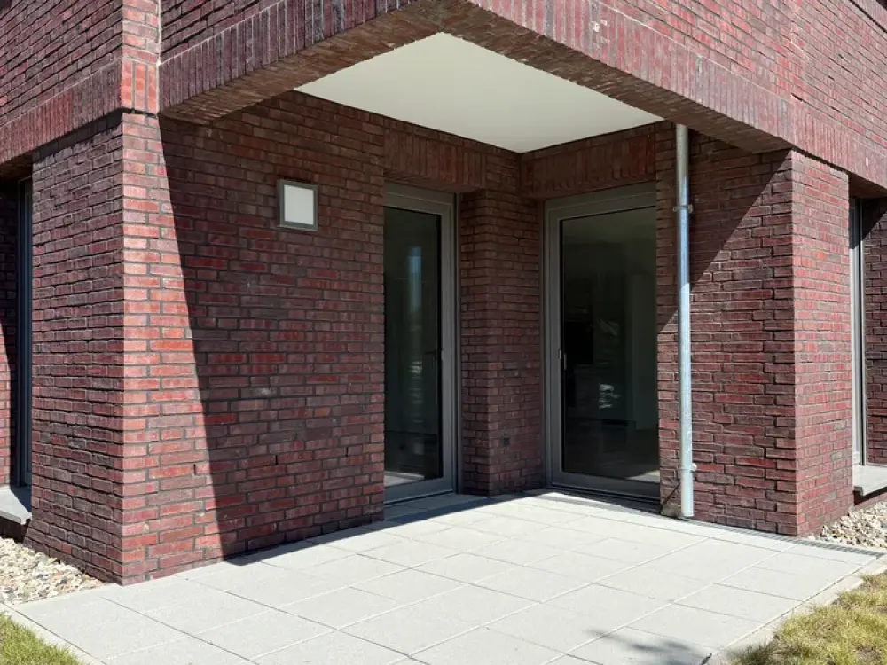 Neubau Hannover Kronsrode: Einbauküche, 2 Terrassen + Garten, 2 Bäder, Fußbodenheizung, TG, Keller