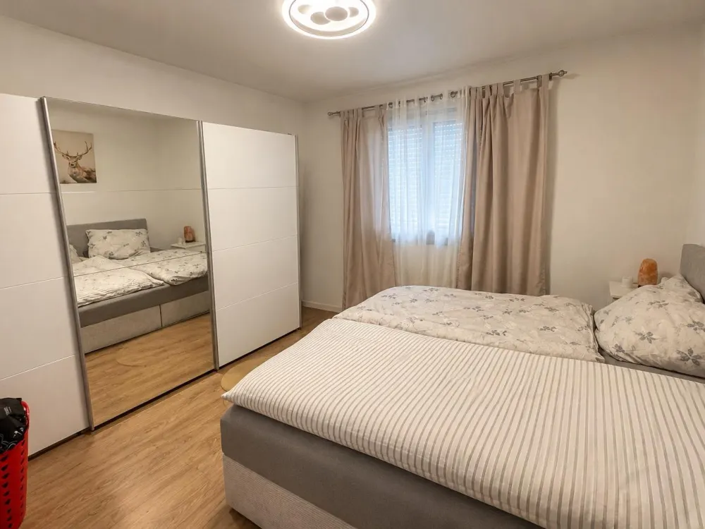 2 Zimmer Wohnung mit Einbauküche