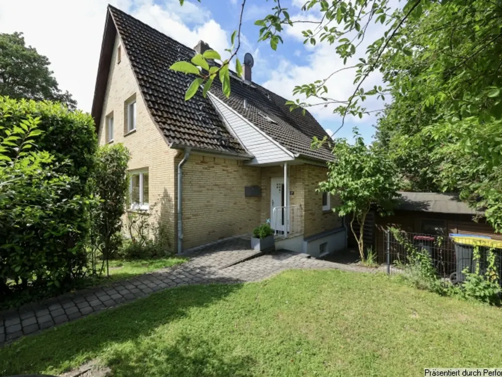 Wohnen wie im eigenen Haus, großzügige 5-Zimmer mit Garten & Vollkeller