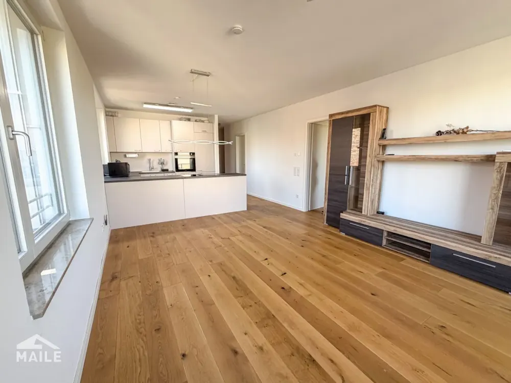 Hochwertige 4,5-Zimmer-Neubauwohnung mit großzügigem Wohnbereich und Balkon