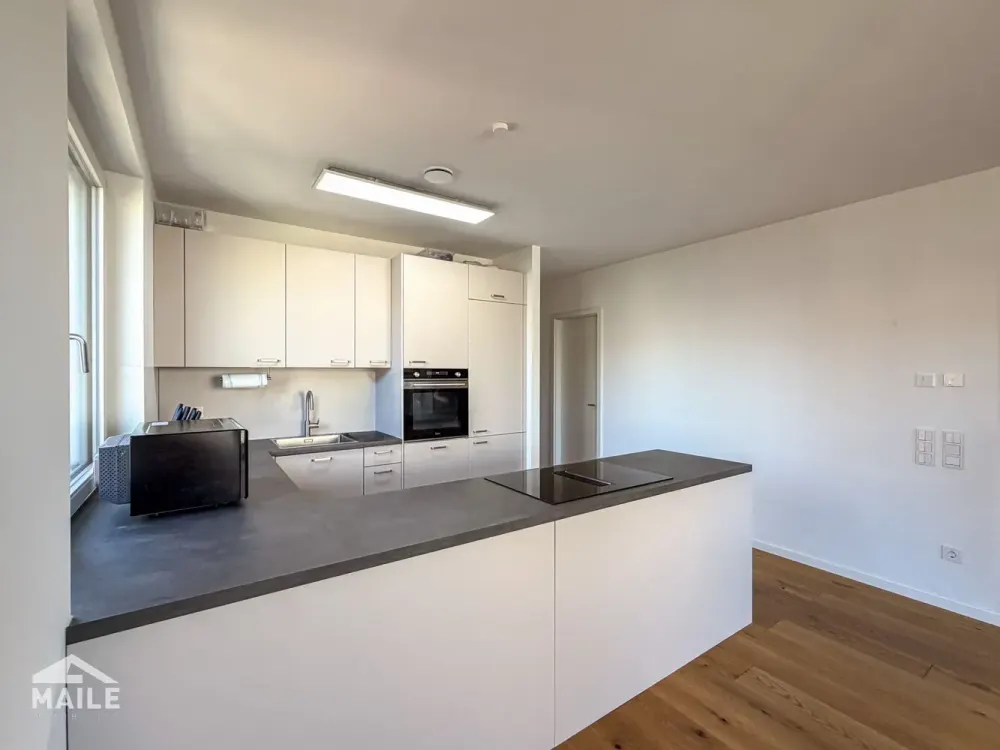Hochwertige 4,5-Zimmer-Neubauwohnung mit großzügigem Wohnbereich und Balkon