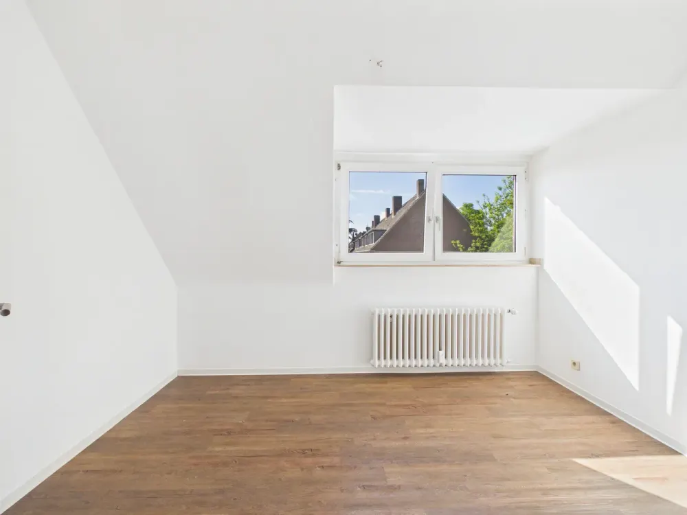 Helle 3-Zimmer-Dachgeschosswohnung in verkehrsberuhigter Lage von Krefeld